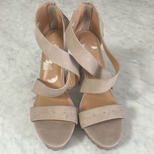 Report Women’s Taupe Tan Chunky Criss Cross Strappy Sandal Heel size 8.5